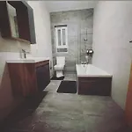 Maisonette With Backyard 圣保罗湾城