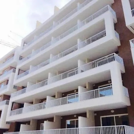 Maisonette With Backyard