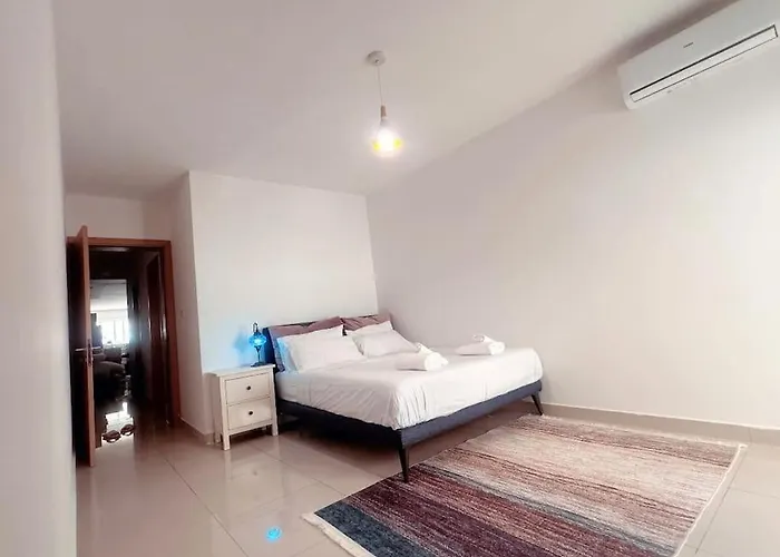 Апартаменты Maisonette With Backyard