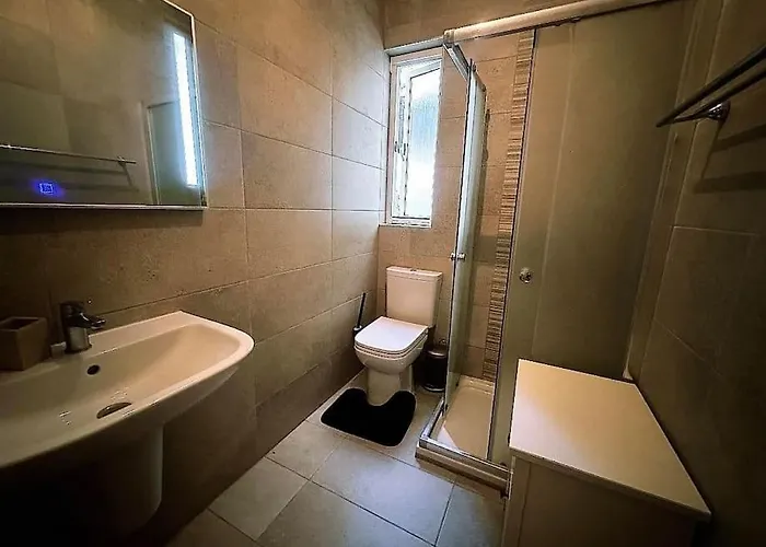 Διαμέρισμα Maisonette With Backyard *